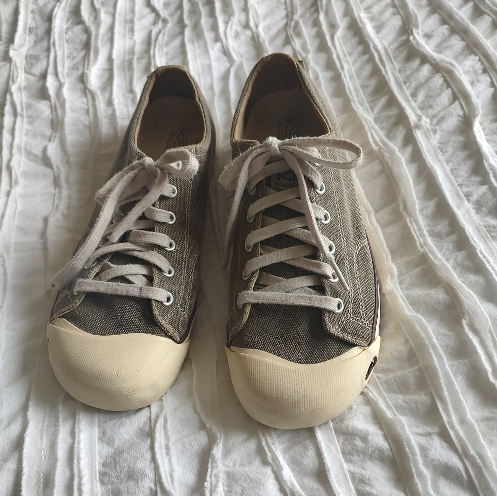 Keen Women's Sneakers Size 10 